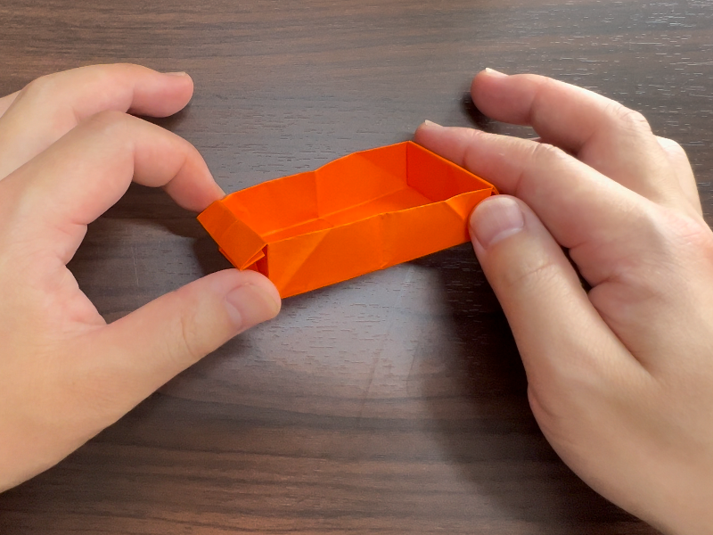 折り紙の箱（長方形）