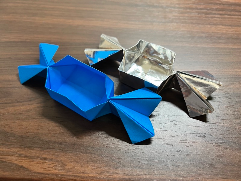 折り紙のキャンディボックス