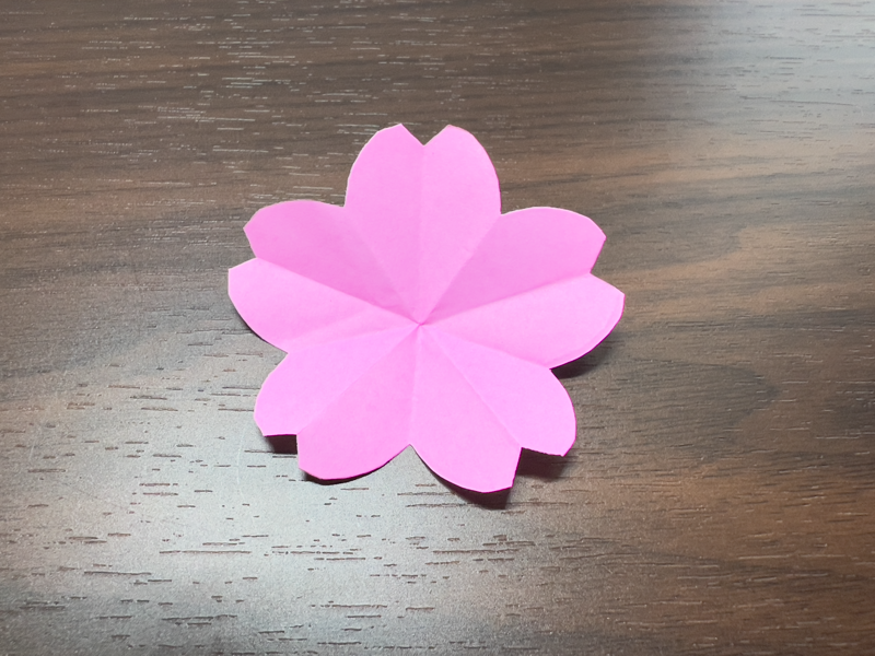 折り紙の桜の切り方