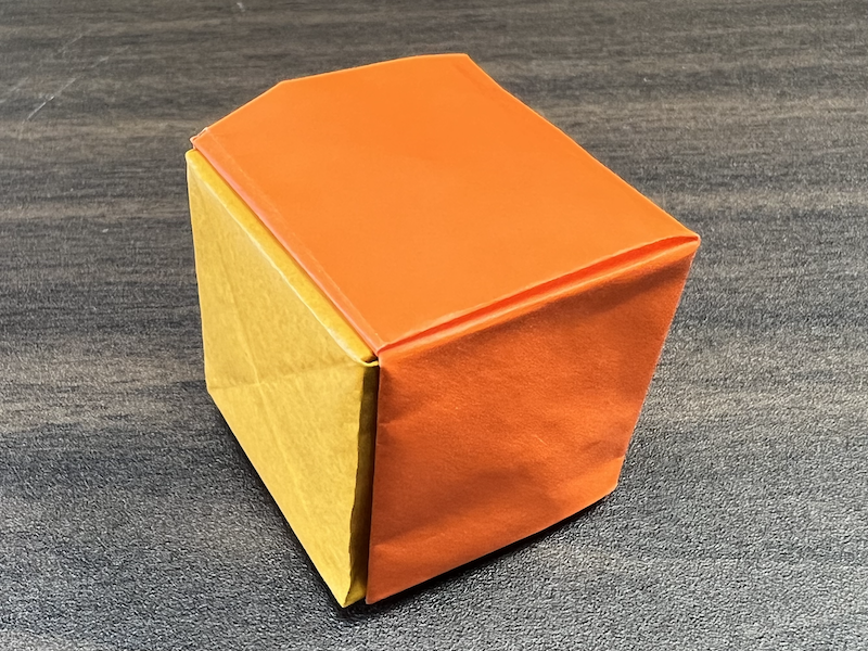 折り紙のサイコロ（2枚）
