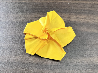 ハイビスカスの折り紙（平面）