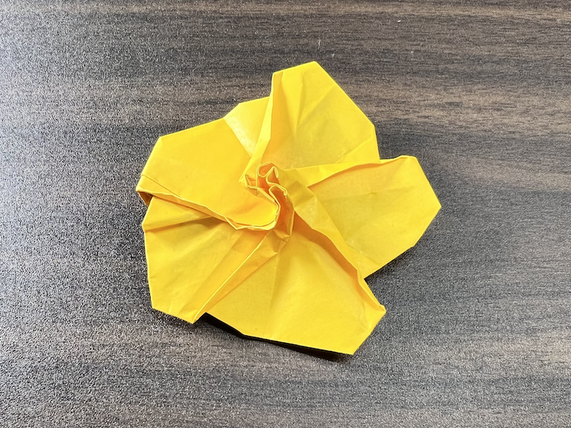 ハイビスカスの折り紙（平面）