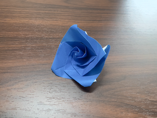 折り紙のバラの折り方（簡単な1枚）