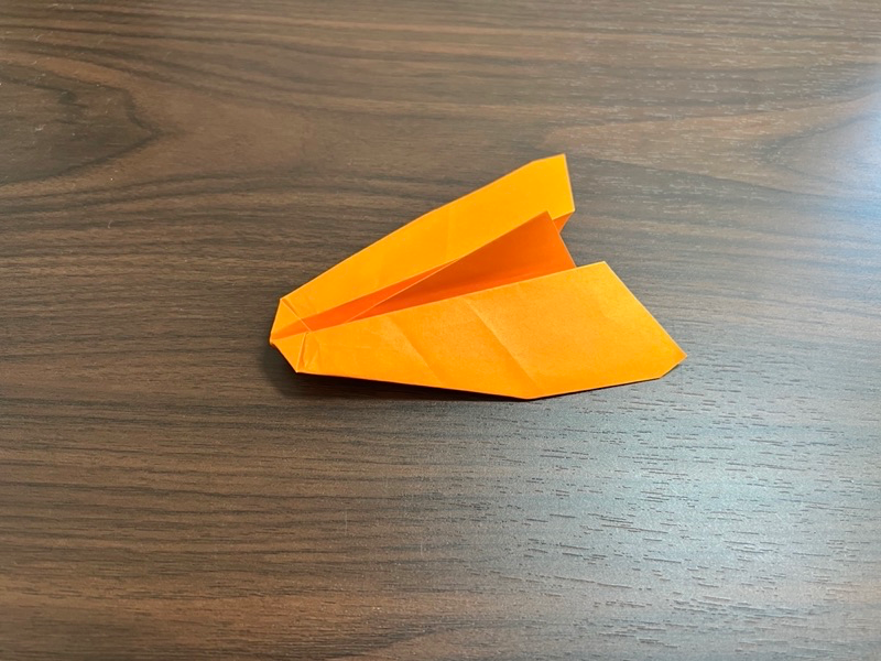折り紙の飛行機スライダー
