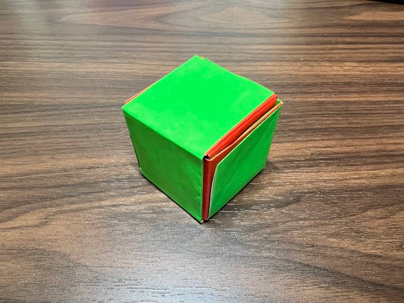 折り紙のルービックキューブ