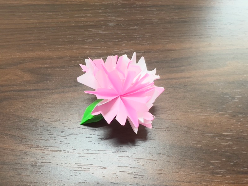カーネーションの折り紙（簡単な花束）の花